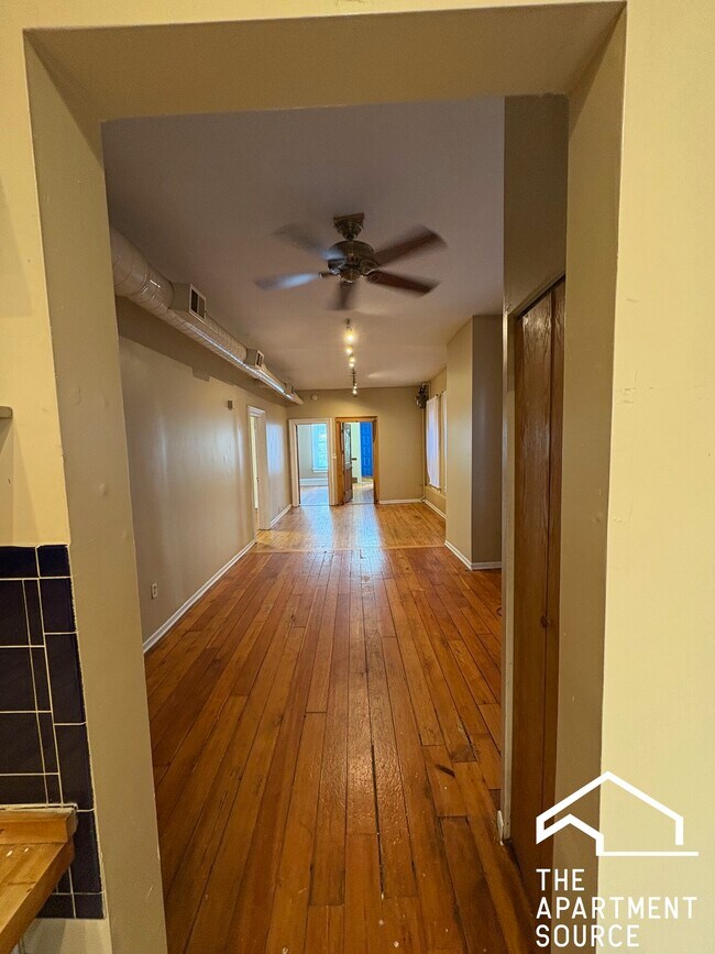 Foto del edificio - 1154 W 18th St