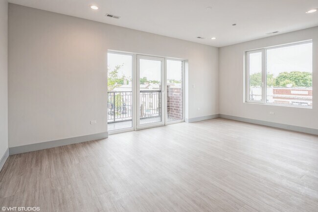 Foto del edificio - 6355 N Glenwood Ave