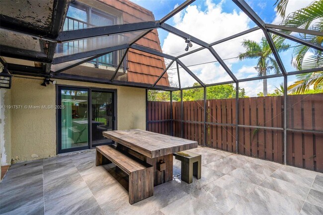 Building Photo - 11903 SW 11th Ct