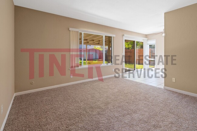 Foto del edificio - Sylvan Park 3 Bedroom Home with Large Yard...