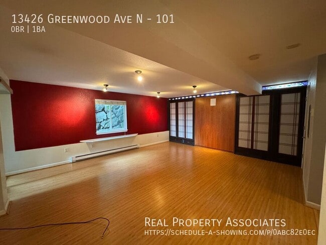 Building Photo - 13426 Greenwood Ave N