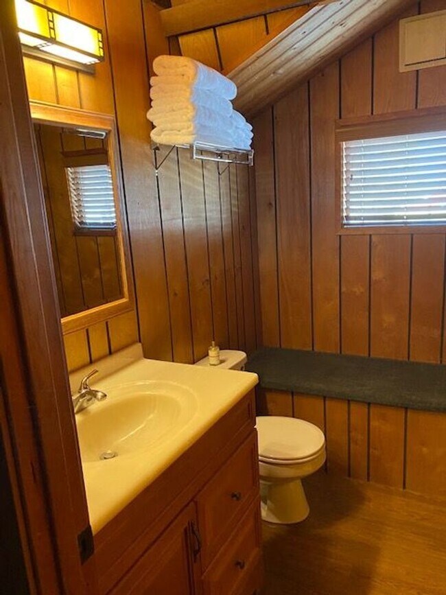Foto del edificio - log Cabin in the heart of Terrebonne Oregon ~ Upper Unit