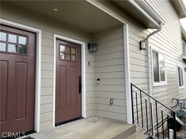 Building Photo - 10330 Mt Gleason Ave