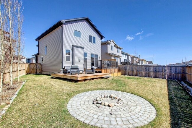 Building Photo - 107 Covecreek Crt NE