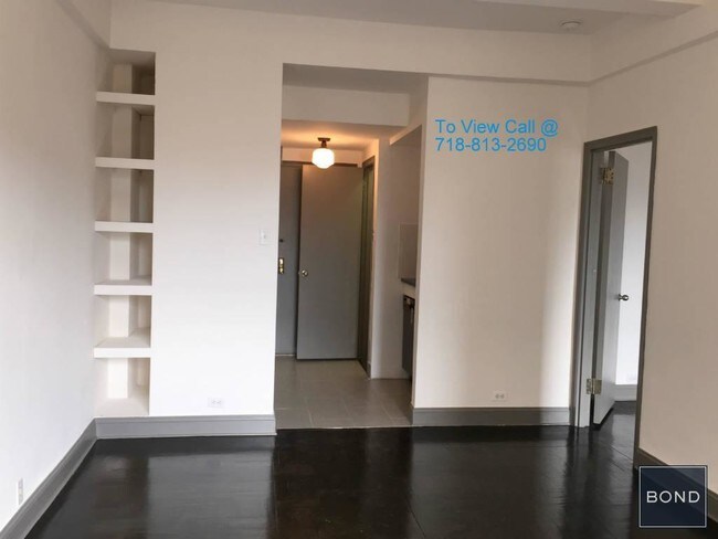 Building Photo - 160 W 71st St