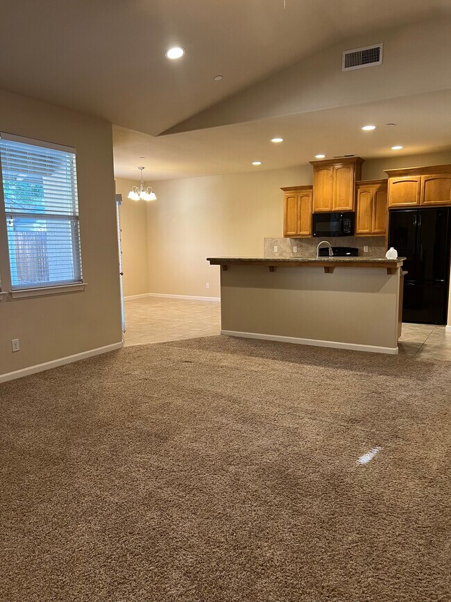 Foto del edificio - 2880 Bancroft Dr