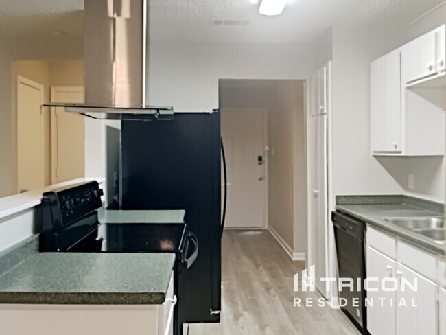 Foto del edificio - 612 Circleview Dr
