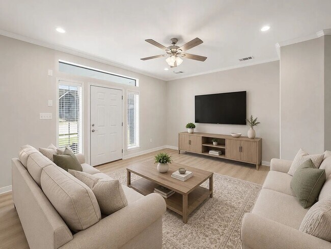 Building Photo - Texas A&M Living at Its Best – Newly Remodeled 4BR/4BA in The Barracks