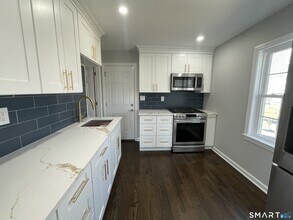 Building Photo - 111 Priscilla Cir