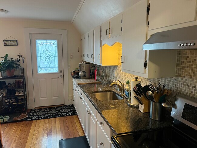 Foto del edificio - 97 Massachusetts Ave