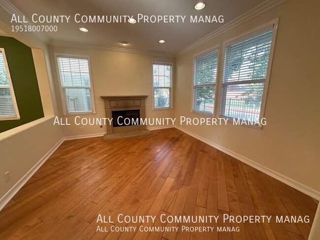 Foto del edificio - 18066 Lemon Dr