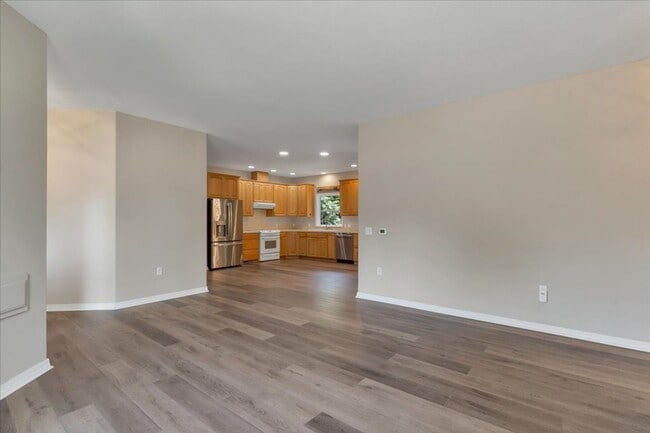 Building Photo - Contemporary West Salem Home