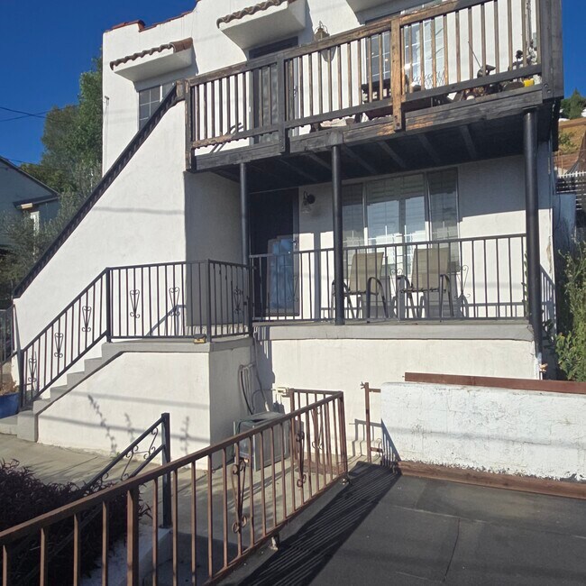 Foto del edificio - 1272 Van Pelt Ave