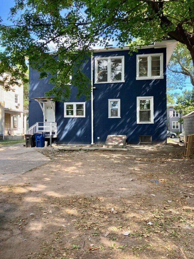 Foto del edificio - College Rental