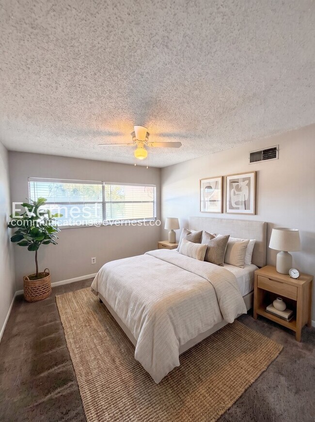 Foto del edificio - 4455 38th Terrace N