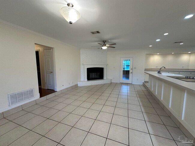 Foto del edificio - 4626 Pebble Creek Dr