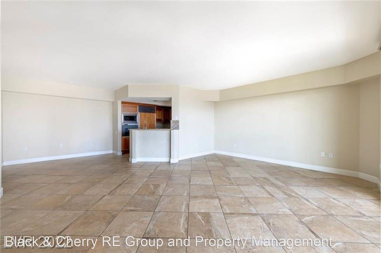 Building Photo - 1 br, 2 bath House - 2777 Paradise Rd #808