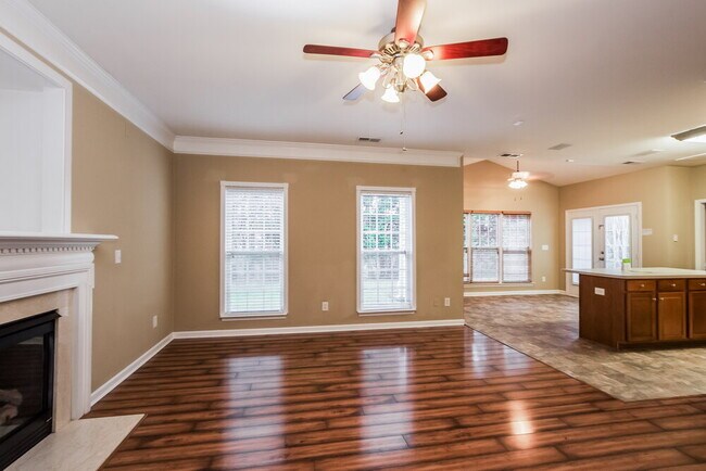 Building Photo - 13138 Planters Row Dr