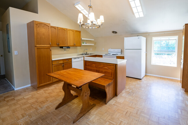 Foto del edificio - 25399 Lamb Rd