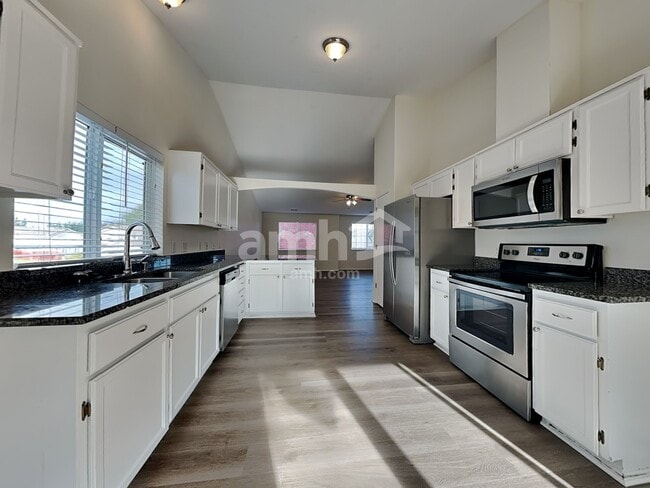 Foto del edificio - 8008 207th St Ct E