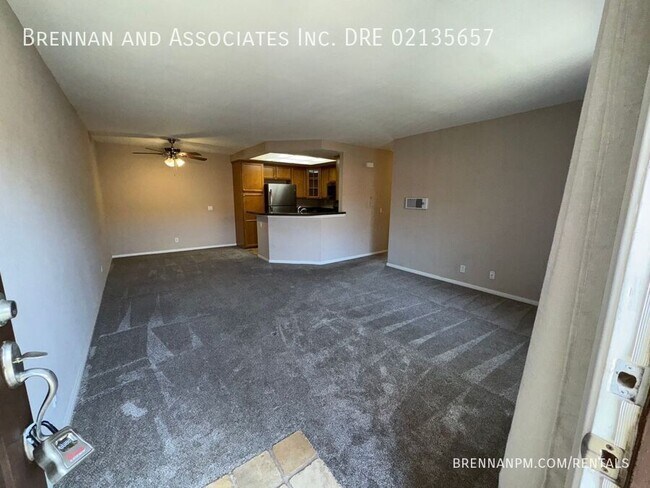 Foto del edificio - 12580 Carmel Creek Rd
