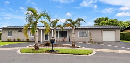 Building Photo - 12910 SW 82nd St