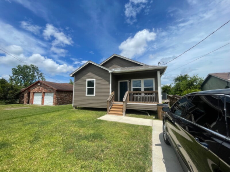 2809 Martin Luther King Ave, Dickinson, TX 77539 House Rental in