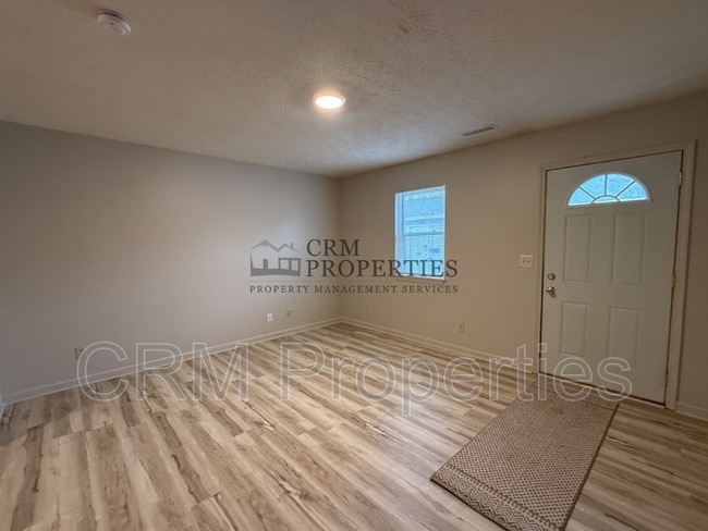 Building Photo - 1908 N Apperson Way