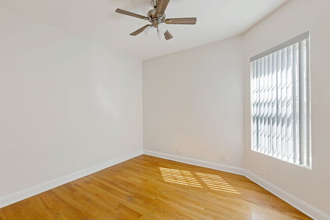 Bedroom - 4529 S Michigan Ave