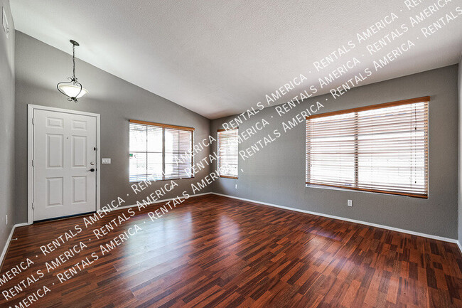 Building Photo - 7471 W Lone Cactus Dr