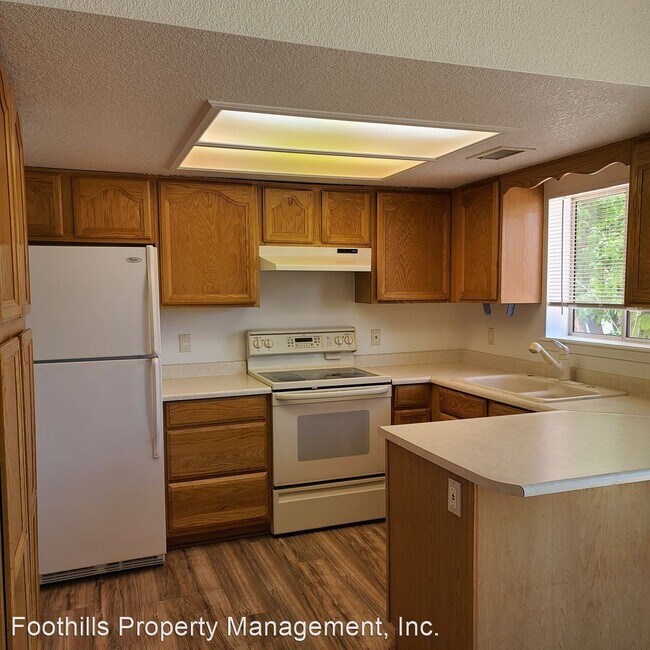 Building Photo - 2 br, 2 bath House - 4538 Silver Leaf Trail