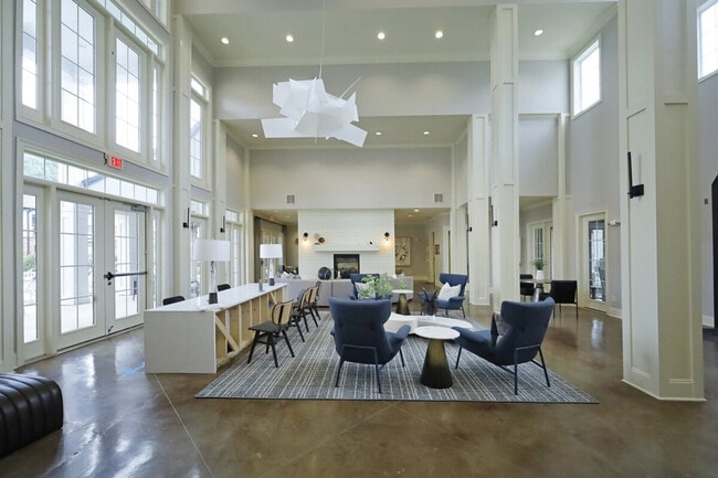 Foto del edificio - 5016 Koster Hill Pl