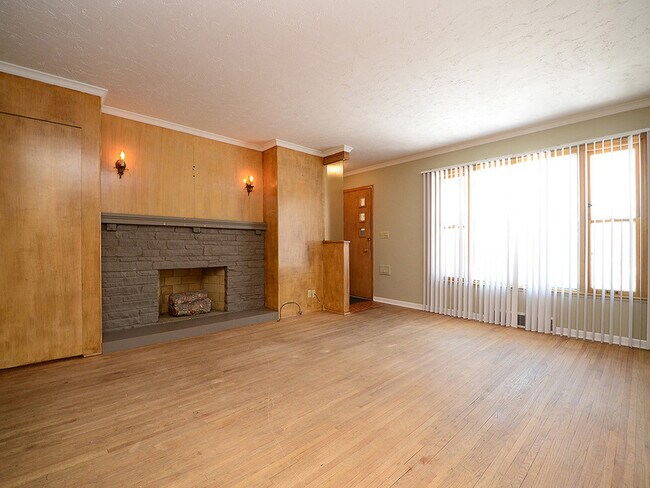 Foto del edificio - 5156 Pierce St