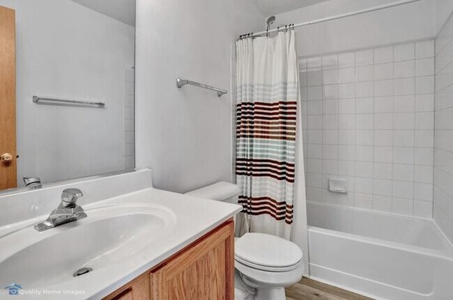 Foto del edificio - 2410 Oneida Ln