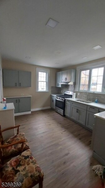 Foto del edificio - 927-929 E 22nd St