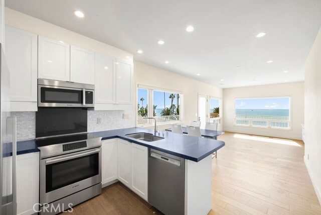 Building Photo - 376 Cliff Dr