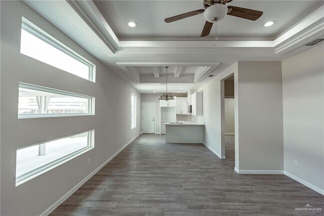 Building Photo - 11 W Harrison Ave