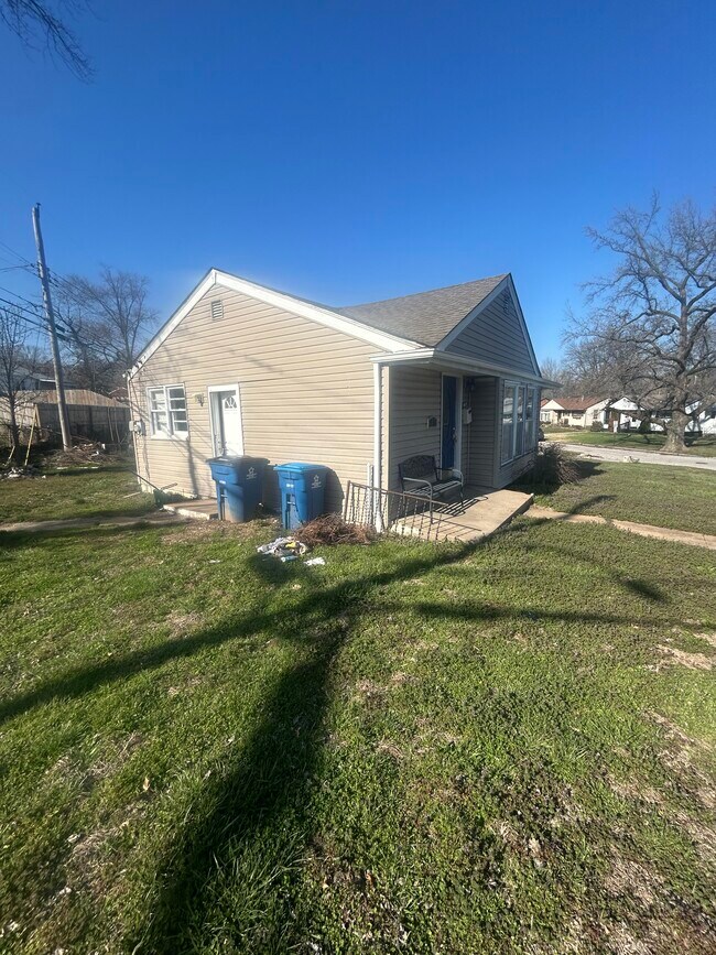 Foto del edificio - 1801 Engelholm Ave