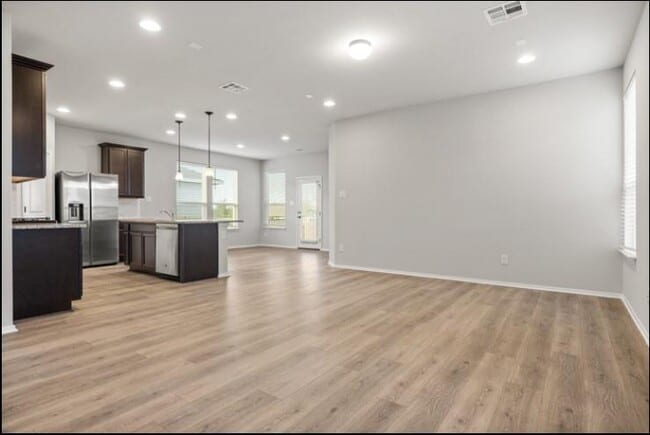 Building Photo - 353 Spiny Lizard Ln