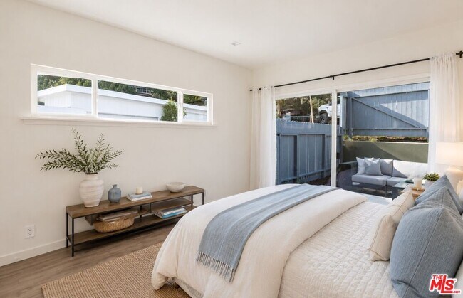 Foto del edificio - 6467 Sycamore Meadows Dr