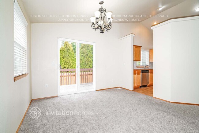 Foto del edificio - 308 84th Ave SE