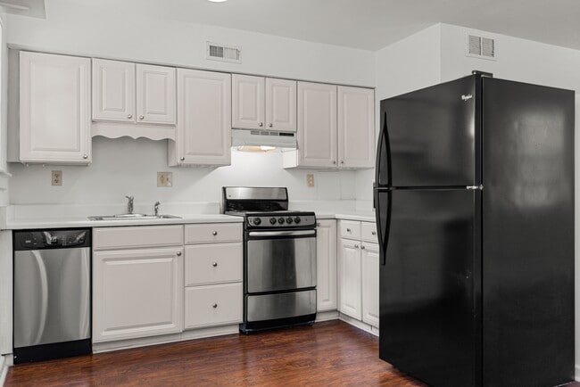 Building Photo - Riverside Condominiums