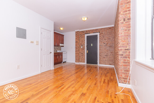 Building Photo - 57 Herkimer St