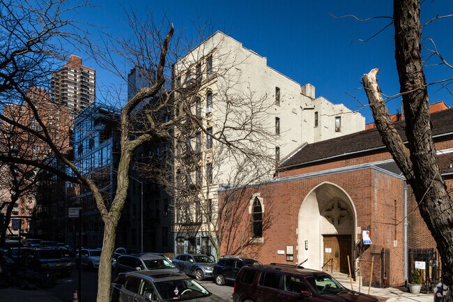 Exterior - 439 E 74th St