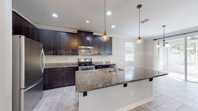 Foto del edificio - 7061 Azalea Grove Dr