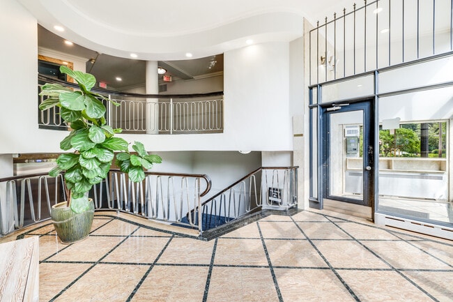 Lobby - Rosedale Ravine Apartments