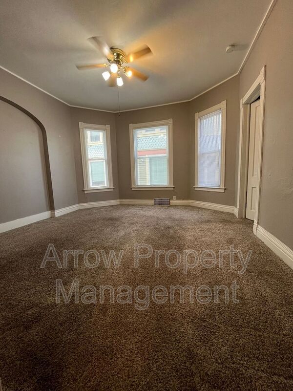 Foto del edificio - 3038 Walnut Ct