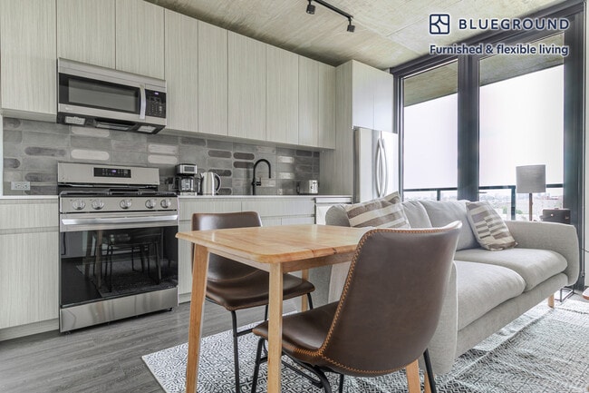 Foto del edificio - 1454 W Randolph St