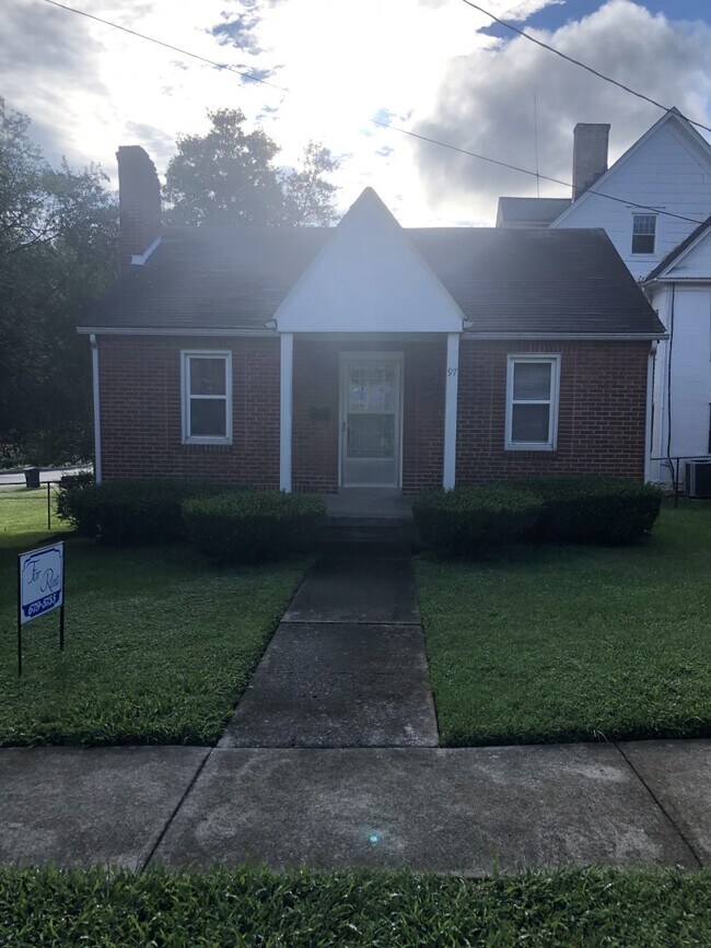 Foto del edificio - 97 N Richardson Dr