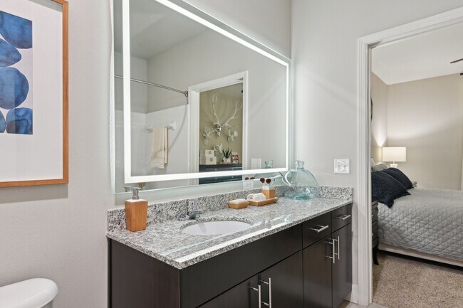 Foto del edificio - Park Central at Flower Mound